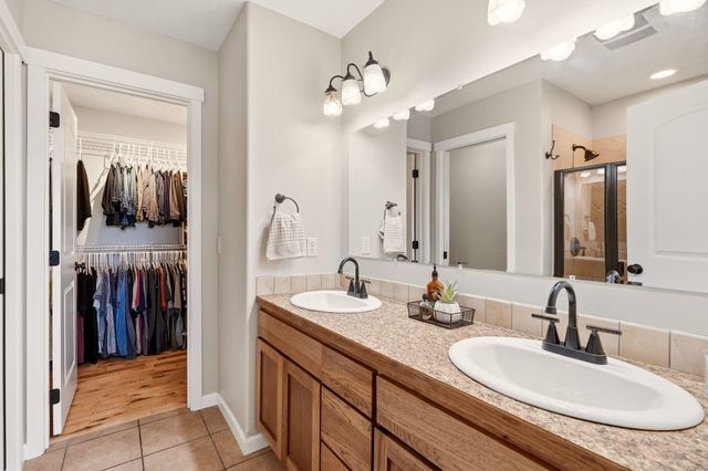 1611 S Cochran St, Spokane, WA 99224