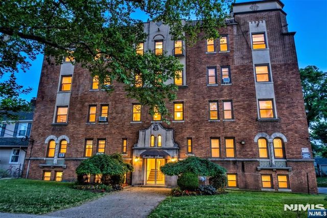 303 Hamilton Place A4, Hackensack, NJ 07601