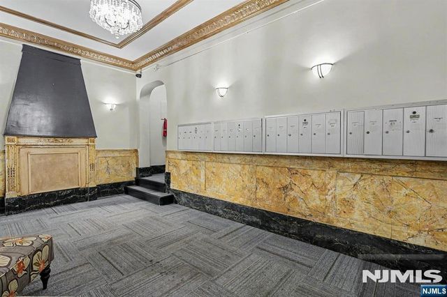303 Hamilton Place A4, Hackensack, NJ 07601