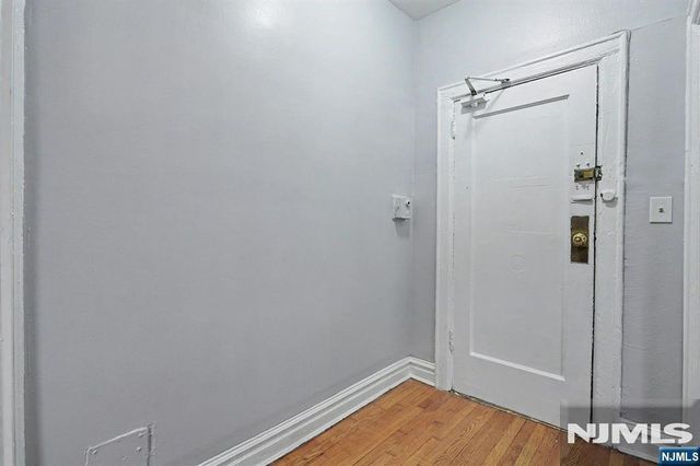 303 Hamilton Place A4, Hackensack, NJ 07601