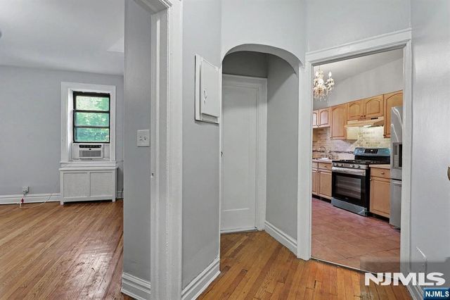 303 Hamilton Place A4, Hackensack, NJ 07601
