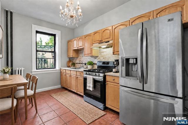 303 Hamilton Place A4, Hackensack, NJ 07601