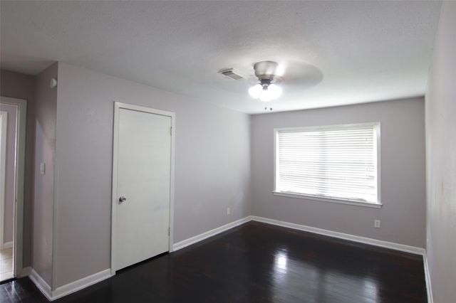 7941 Longridge Drive, Houston, TX 77055