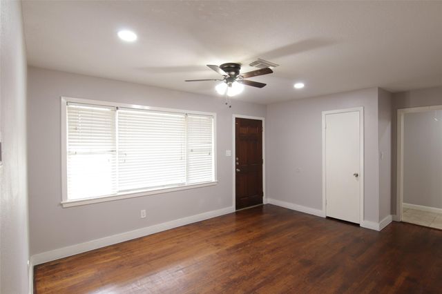 7941 Longridge Drive, Houston, TX 77055