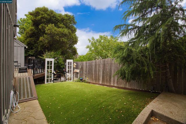 5260 A Sunset Dr, El Sobrante, CA 94803