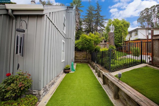 5260 A Sunset Dr, El Sobrante, CA 94803