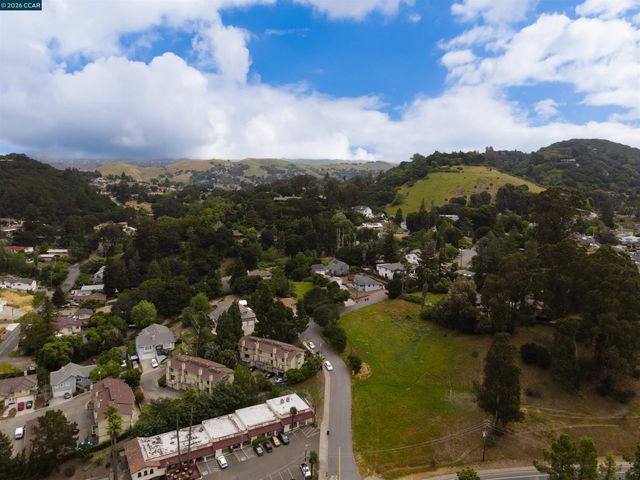 5260 A Sunset Dr, El Sobrante, CA 94803