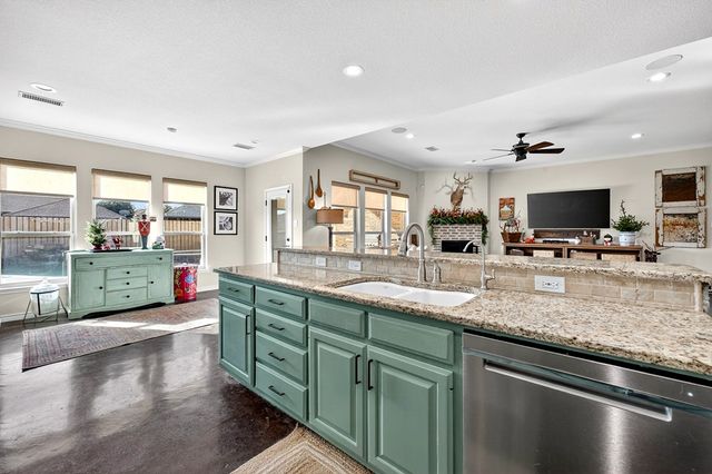 4007 Heritage Oaks, Midland, TX 79707