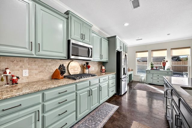 4007 Heritage Oaks, Midland, TX 79707