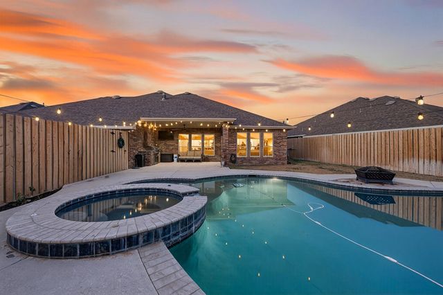 4007 Heritage Oaks, Midland, TX 79707