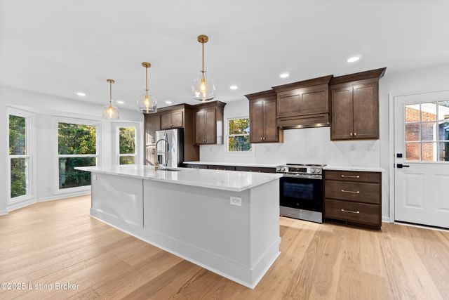 508 Nickleby Way, Louisville, KY 40245