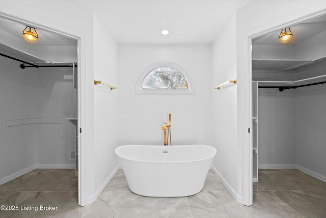 508 Nickleby Way, Louisville, KY 40245