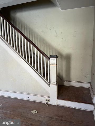 131 JEFFERSON ST, East Greenville, PA 18041