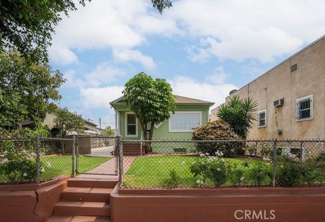 502 S Soto, Los Angeles, CA 90033