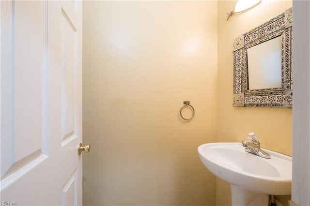 204 82nd ST, Virginia Beach, VA 23451