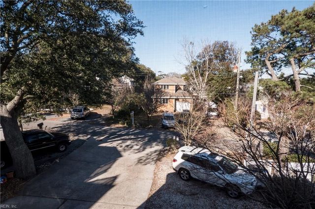 204 82nd ST, Virginia Beach, VA 23451