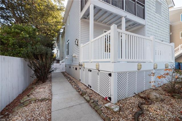 204 82nd ST, Virginia Beach, VA 23451