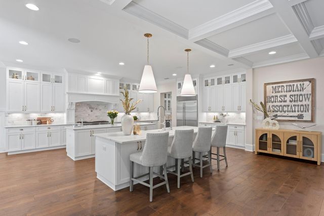 534 LADRONE AVENUE, Tampa, FL 33606