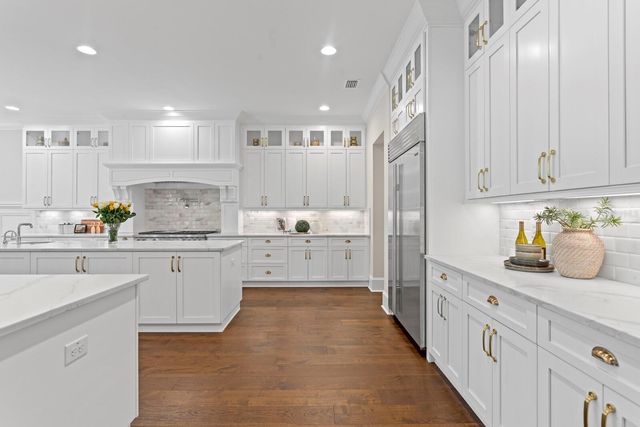 534 LADRONE AVENUE, Tampa, FL 33606