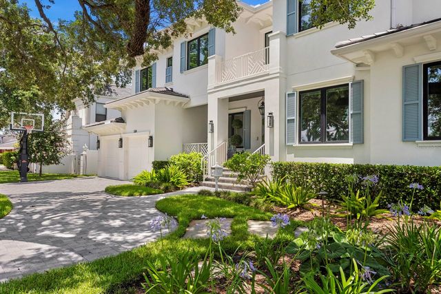 534 LADRONE AVENUE, Tampa, FL 33606