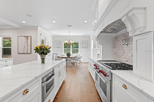 534 LADRONE AVENUE, Tampa, FL 33606