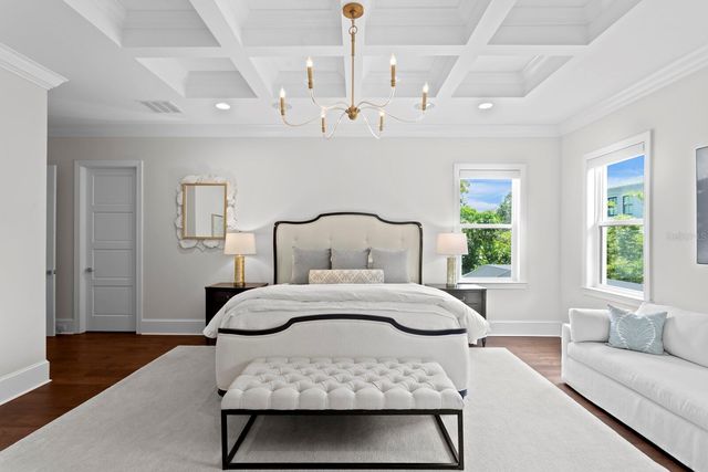 534 LADRONE AVENUE, Tampa, FL 33606