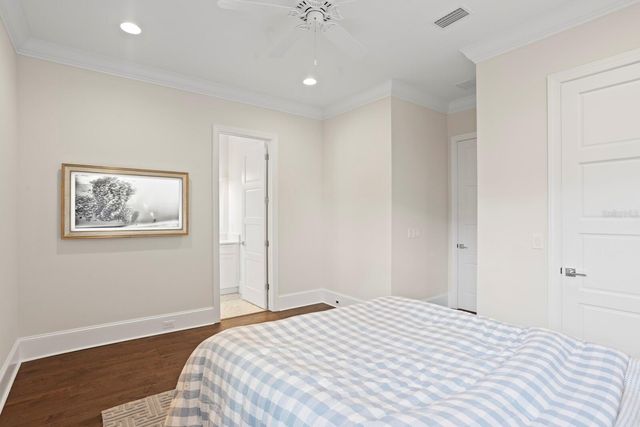 534 LADRONE AVENUE, Tampa, FL 33606