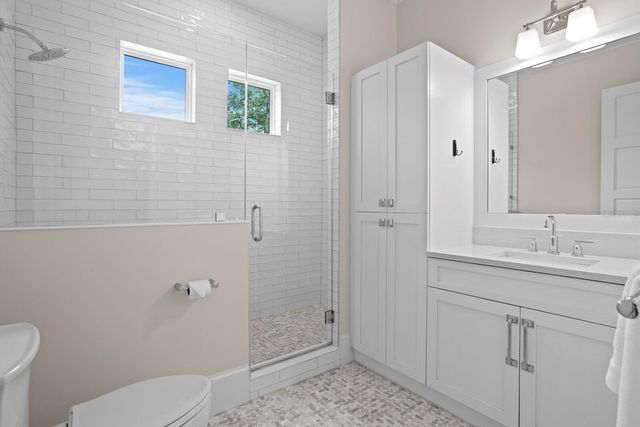 534 LADRONE AVENUE, Tampa, FL 33606