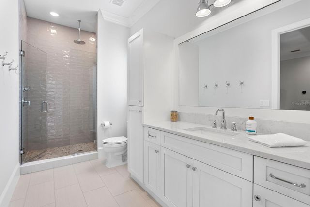 534 LADRONE AVENUE, Tampa, FL 33606