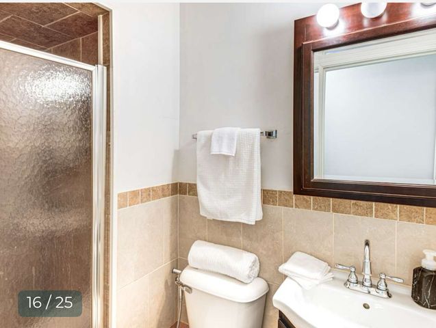 8136 S Kedzie Avenue 102, Chicago, IL 60652