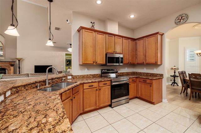 1436 ALTAMONT LANE, Odessa, FL 33556