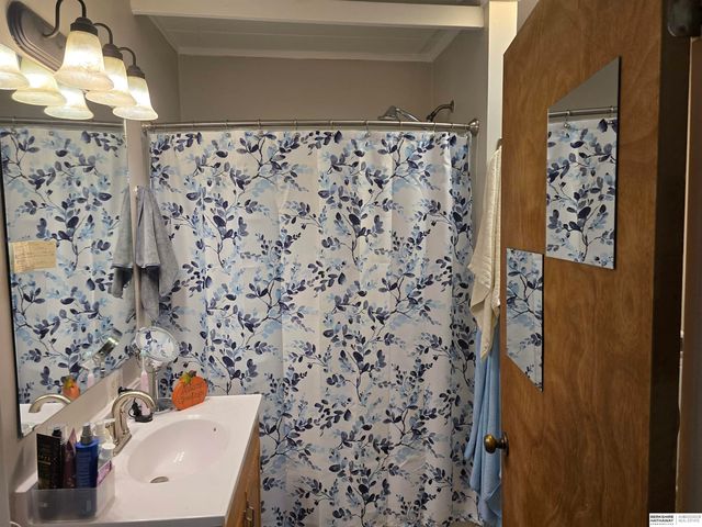 6107 Logan Avenue, Lincoln, NE 68507