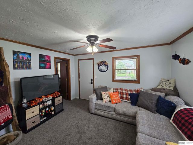 6107 Logan Avenue, Lincoln, NE 68507