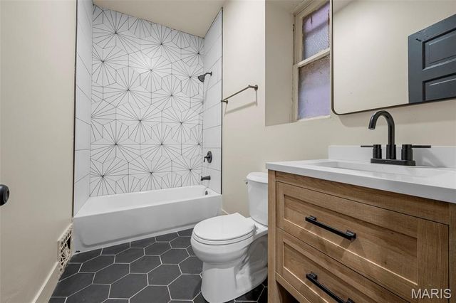 3968 Botanical Avenue, St Louis, MO 63110