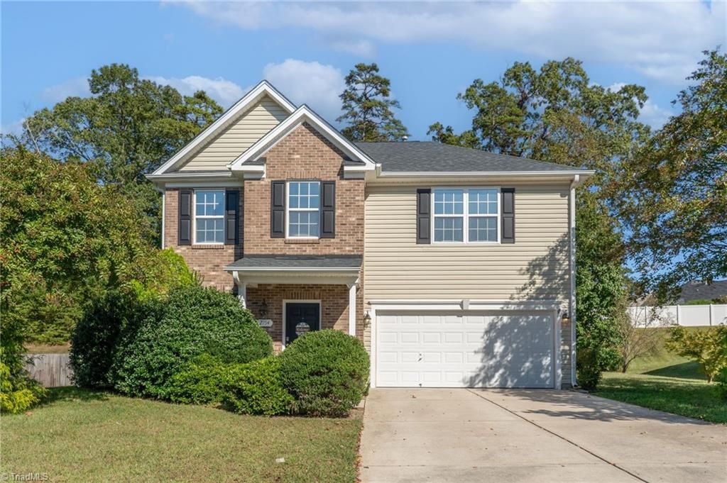 2754 Mossy Meadow Drive, High Point, NC 27265