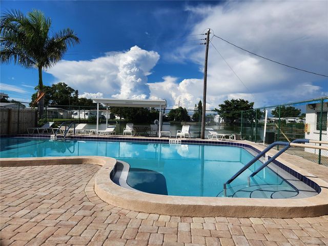 5127 8TH STREET W, Bradenton, FL 34207