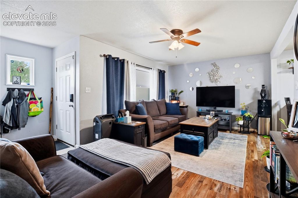137 Steven Drive, Colorado Springs, CO 80911 — photo 2