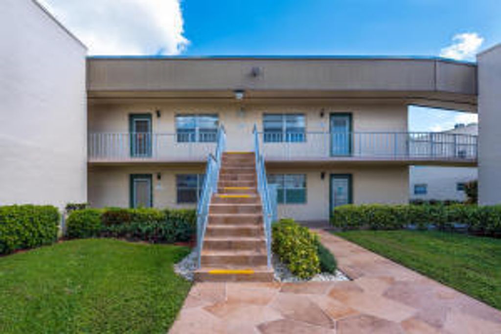 224 Piedmont E 224, Delray Beach, FL 33484