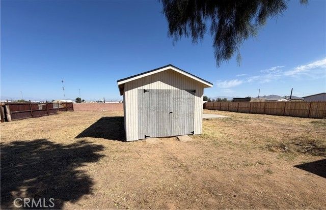 716 W Church Avenue, Ridgecrest, CA 93555