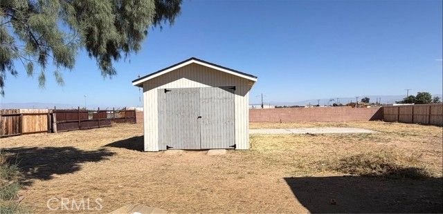 716 W Church Avenue, Ridgecrest, CA 93555