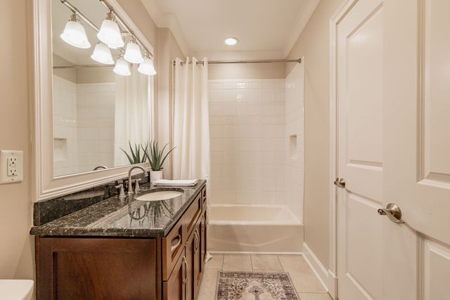 3210 W End Cir Apt 103, Nashville, TN 37203