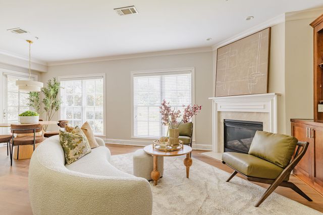3210 W End Cir Apt 103, Nashville, TN 37203