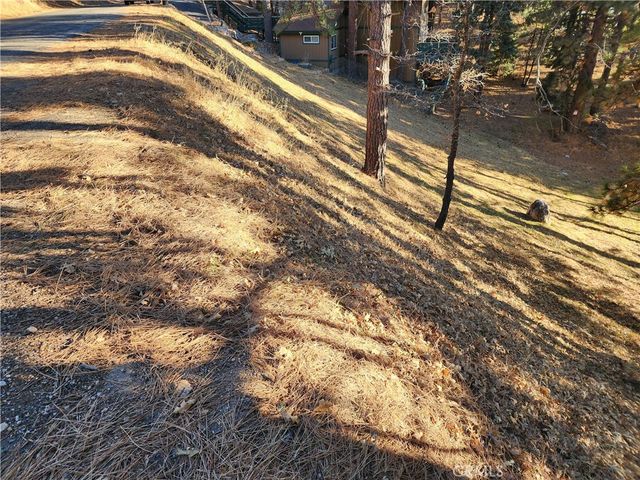 30696 Ferndale Drive, Running Springs, CA 92382