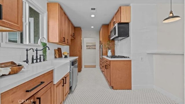 4312 Walnut, Long Beach, CA 90807