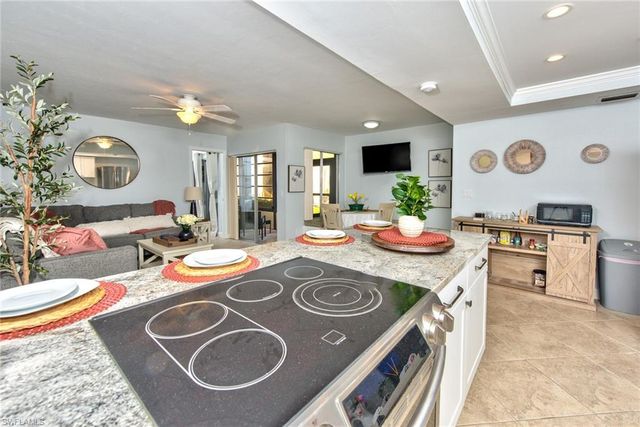 3655 Boca Ciega DR 111, Naples, FL 34112