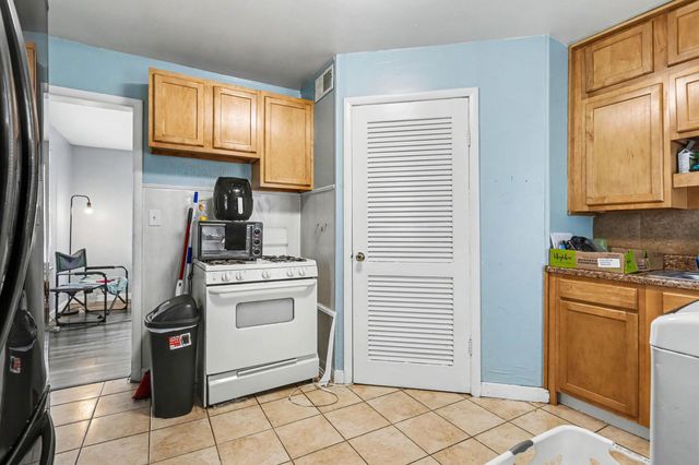 239 Broadway Boulevard, Battle Creek City, MI 49037