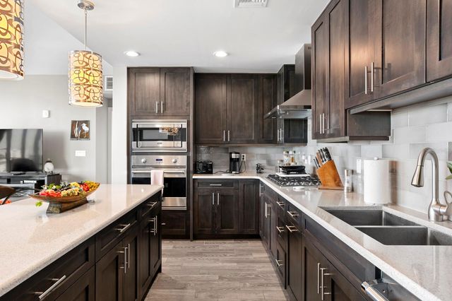 176 4TH AVENUE NE 1002, St Petersburg, FL 33701