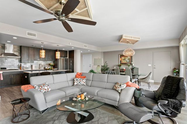 176 4TH AVENUE NE 1002, St Petersburg, FL 33701