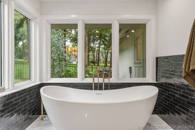 4949 E 114th Place, Tulsa, OK 74137