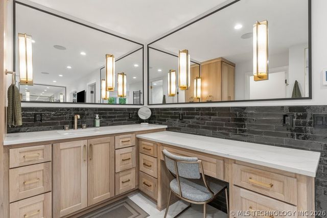 4949 E 114th Place, Tulsa, OK 74137